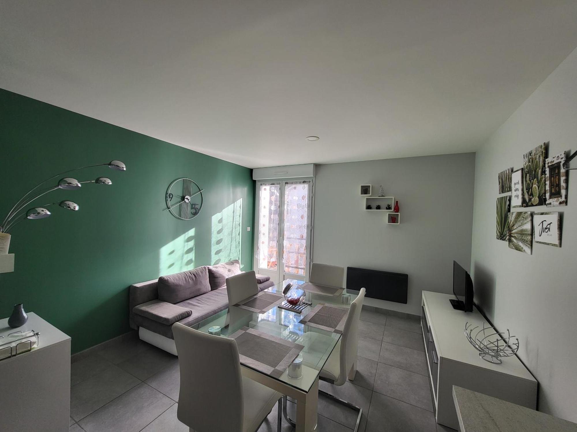 Le Touristic Appartements Люс-Сен-Совёр Экстерьер фото