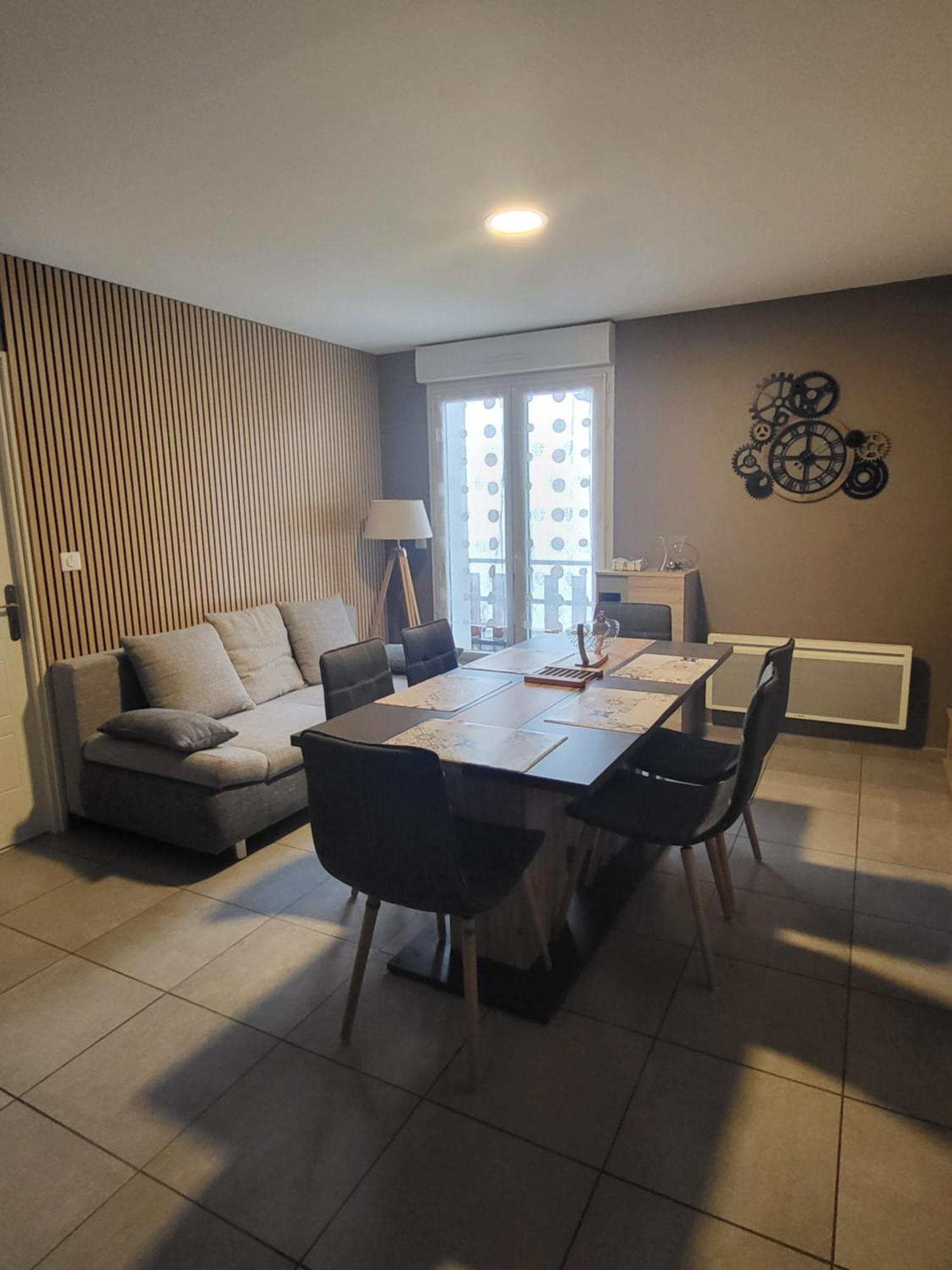 Le Touristic Appartements Люс-Сен-Совёр Экстерьер фото