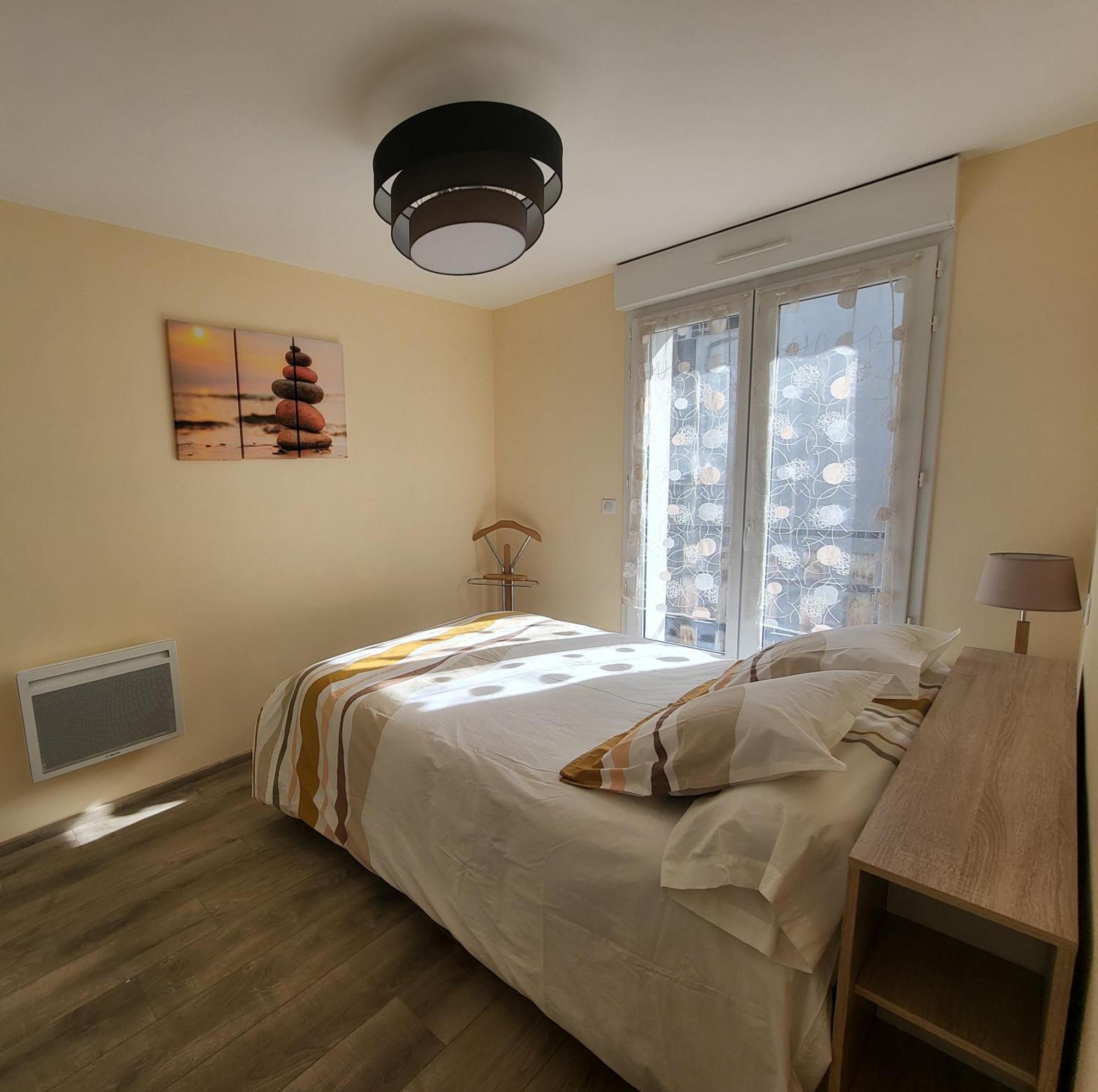 Le Touristic Appartements Люс-Сен-Совёр Экстерьер фото
